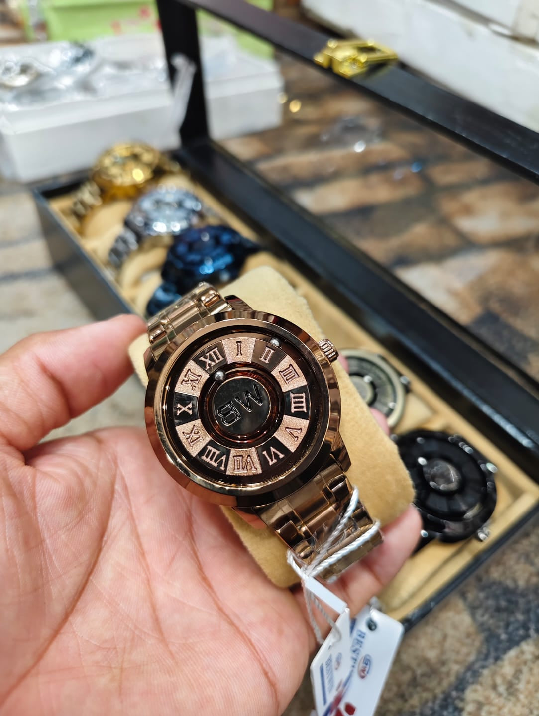 BW Kinetic Flow Suspension Watch
