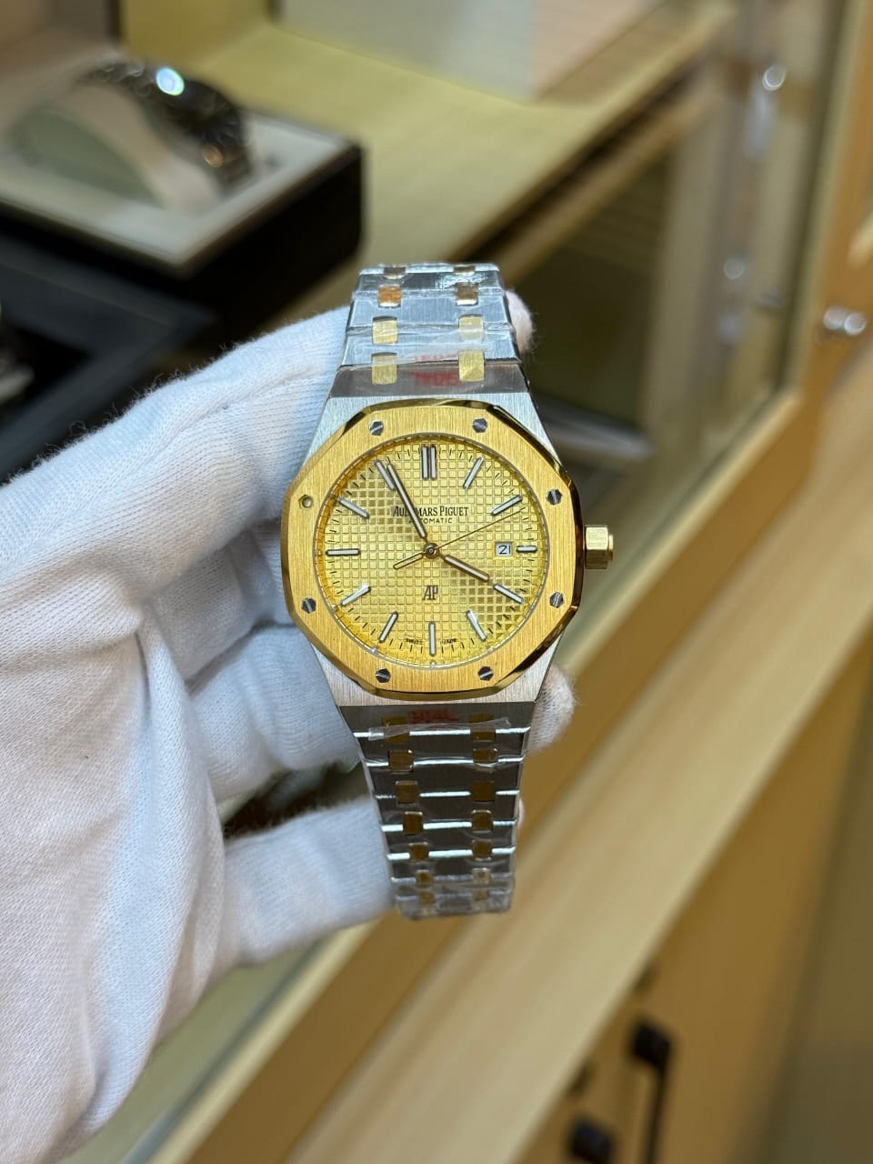 AP Royal Oak Offshore Automatic A Timepiece of Precision and Luxury