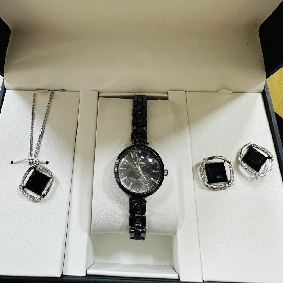 Graceful Women’s Accessory Set – Watch, Earrings & Necklace